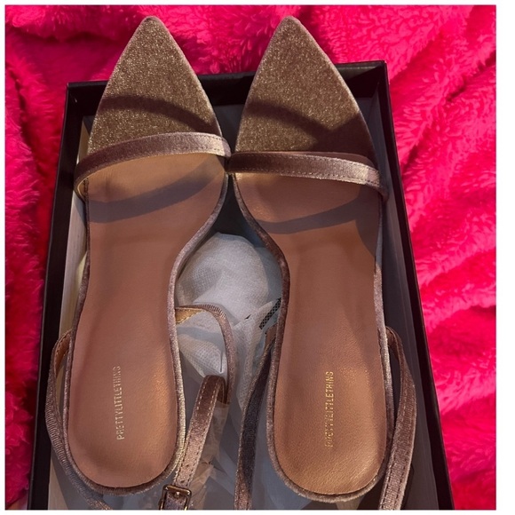 Pretty Little Thing• Silver Grey Velvet Point Toe Heeled Sandals - Picture 5 of 5